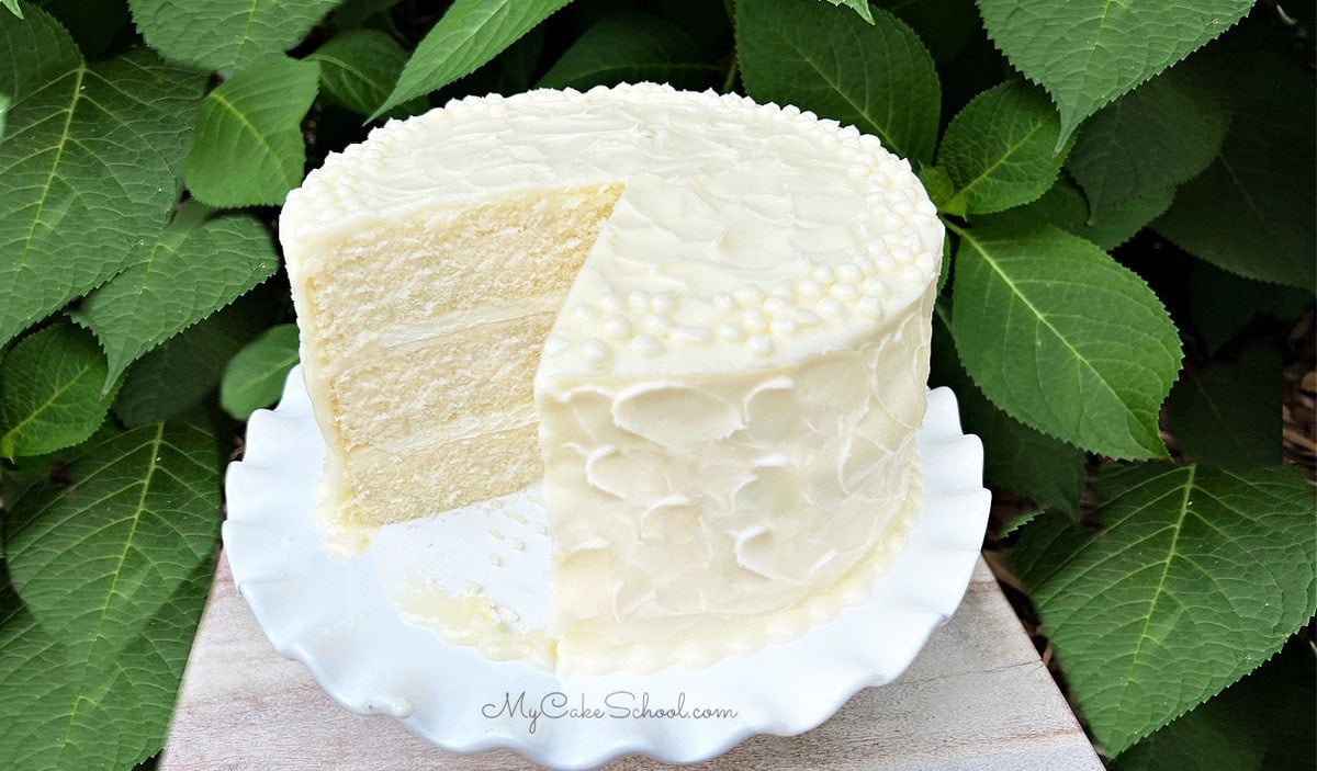 Basic White Layer Cake Recipe: How to Make It