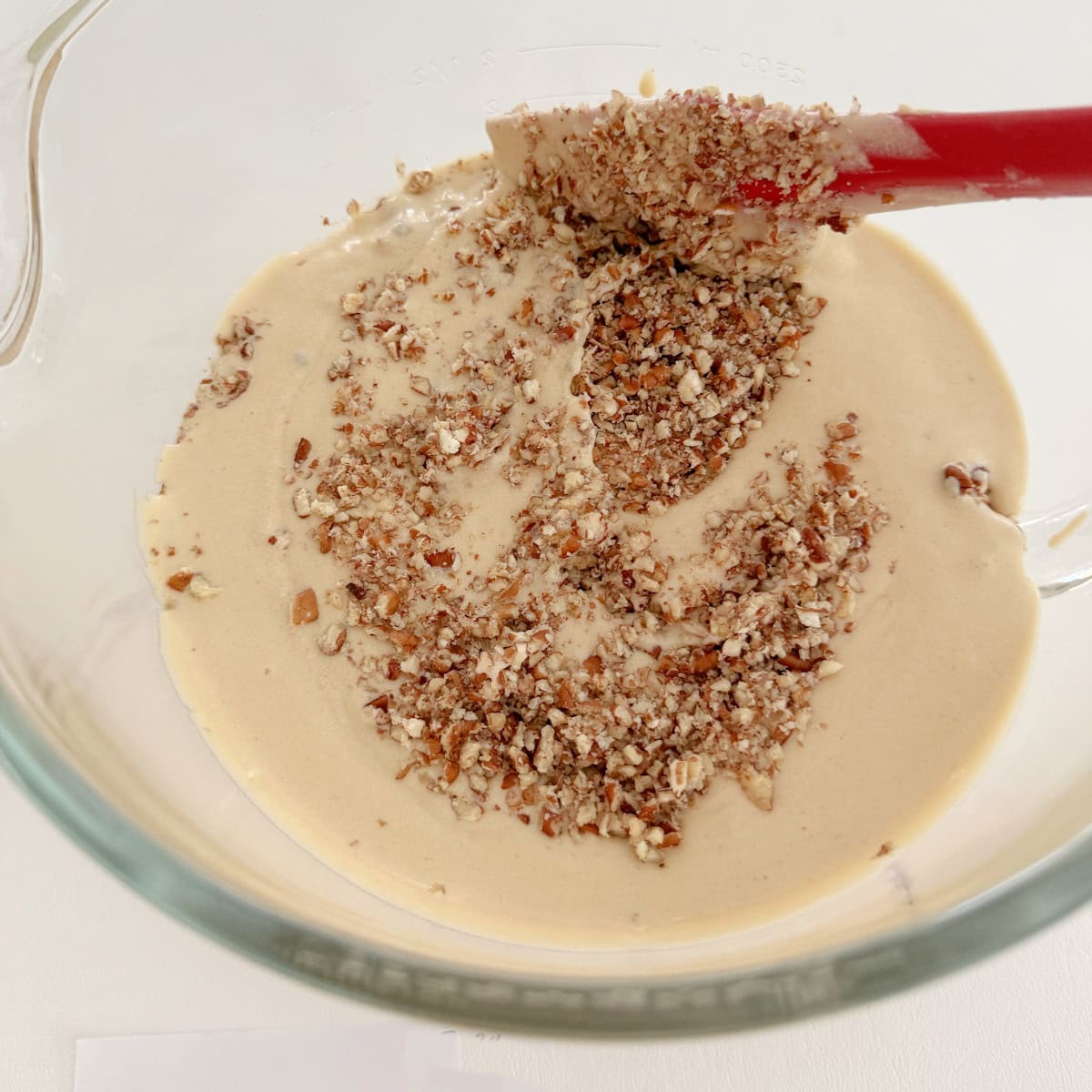 Praline Icing in a bowl.