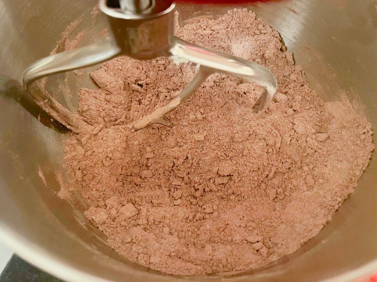 Dry ingredients with butter.