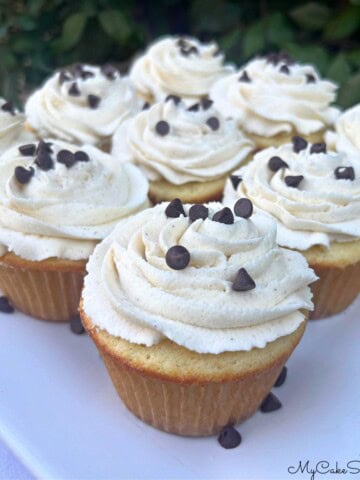 Cannoli Cupcakes on a platter.